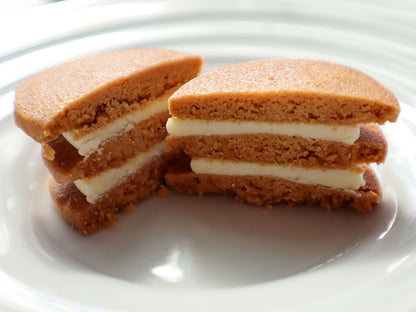 [Direct delivery from Hokkaido Japan] Hokkaido limited edition cream cheese sandwich double cream 5 pieces/9 pieces